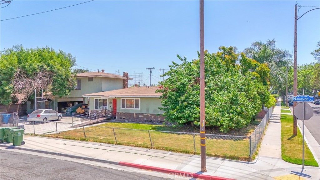 6204 Casitas Avenue