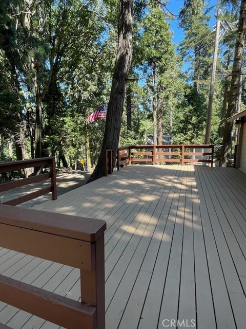 A home in Cedarpines Park