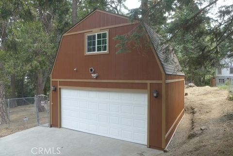 A home in Cedarpines Park