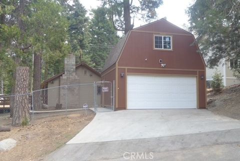 A home in Cedarpines Park