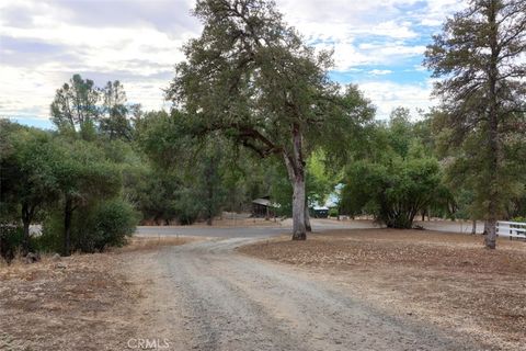 A home in Mariposa