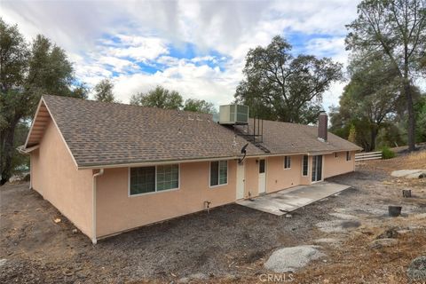 A home in Mariposa