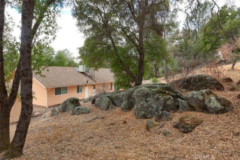 A home in Mariposa