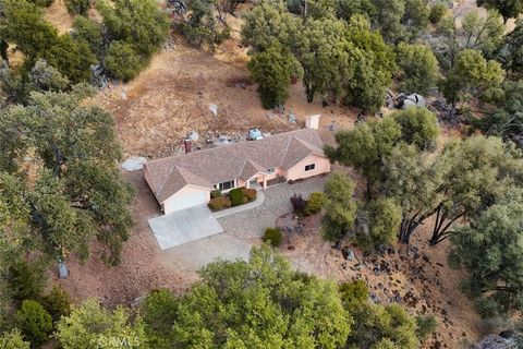 A home in Mariposa