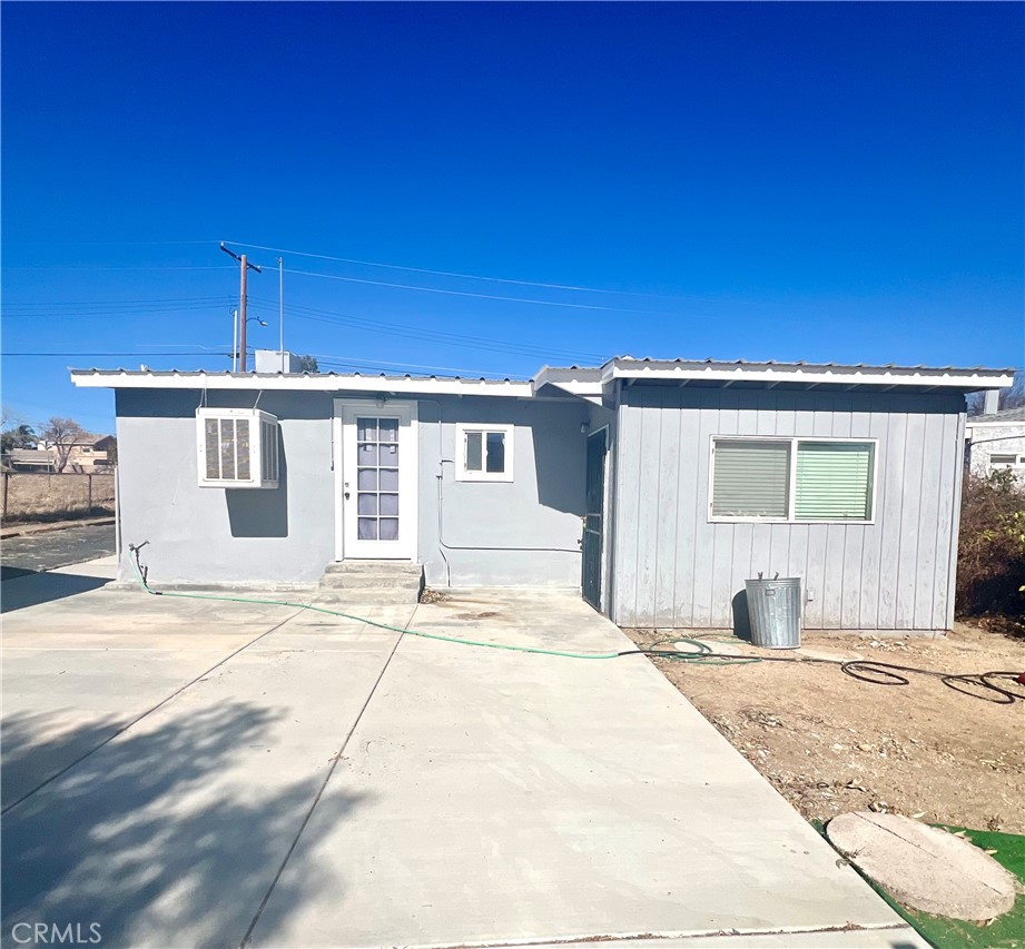 1010 E Nicolet Street