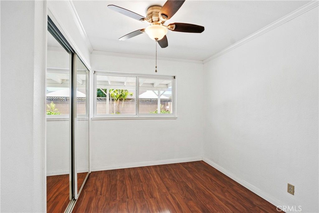 listing image 130720450488151534931
