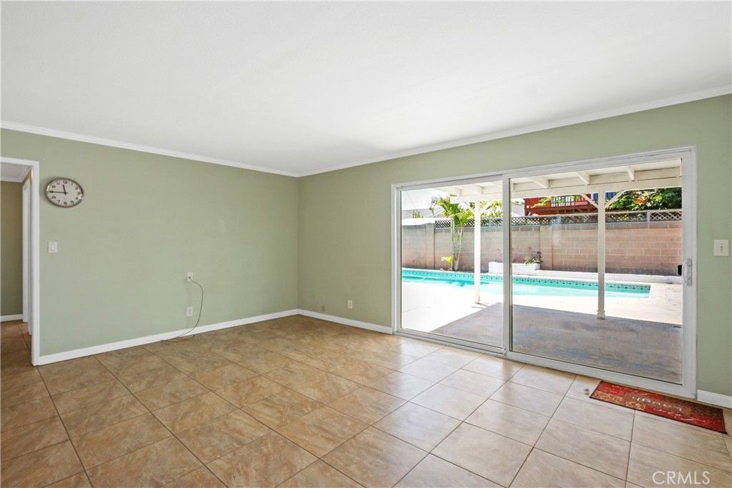 listing image 130725181609503608638