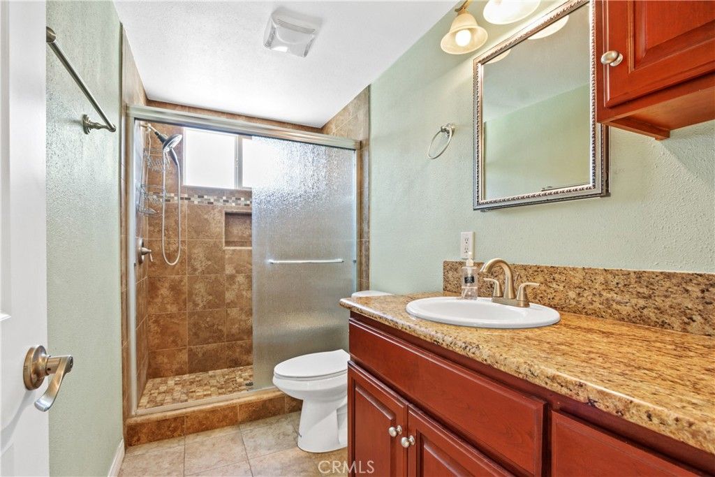 listing image 130727032562298006409