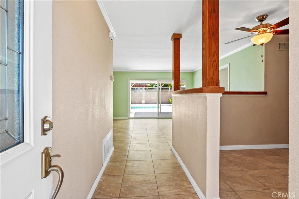listing image 130725216737326675329