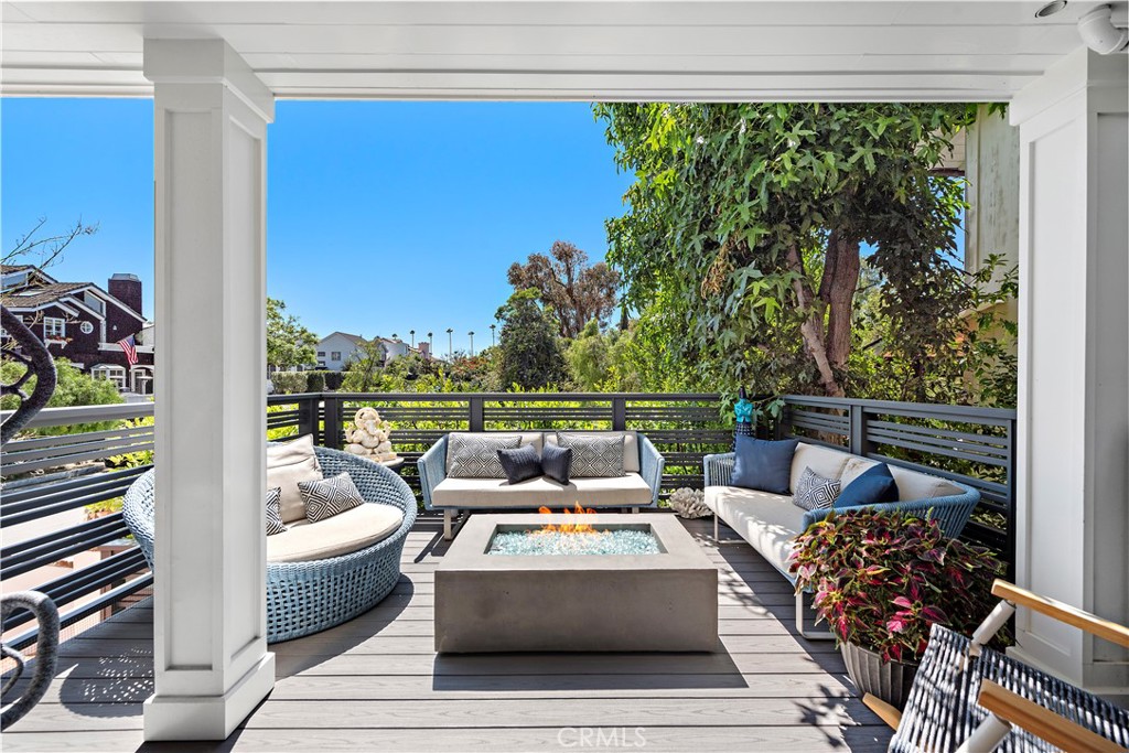 Corona del Mar South of PCH (CDMS) - Residential