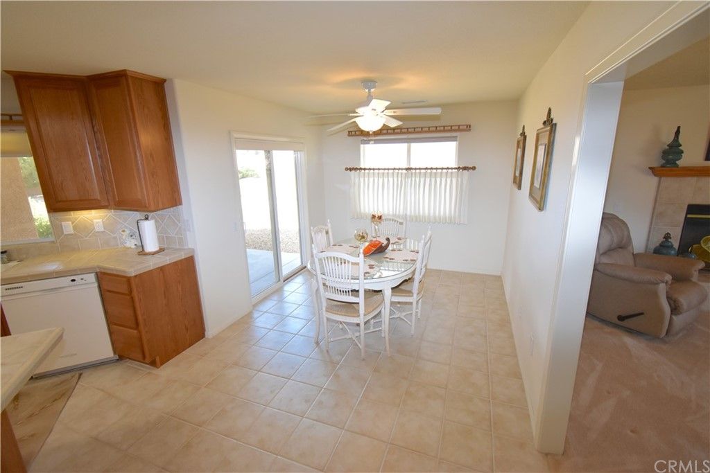 listing image 130722319439003429171