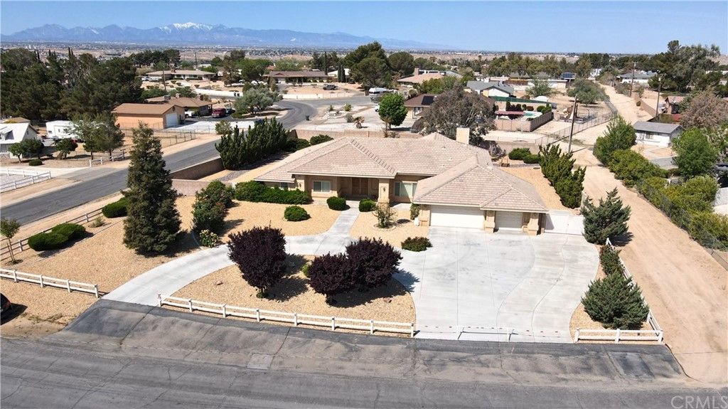 listing image 130723021040043180455
