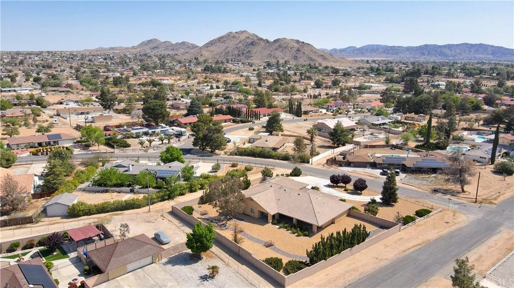 listing image 130728691495676059216