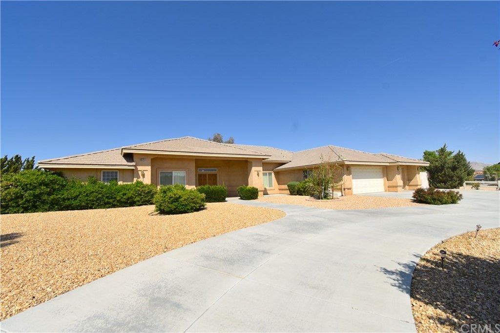 listing image 130724700406831777843