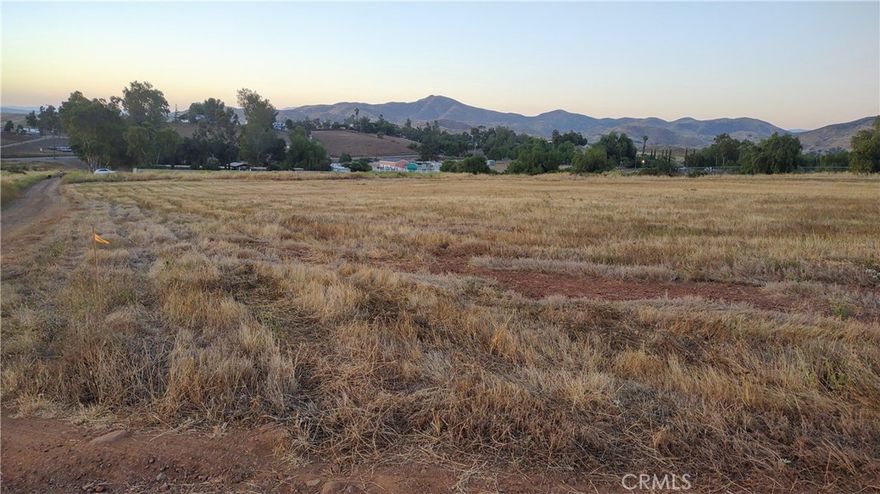 Over 4 Acres of Prime Land for any of your needs, although zoned RR , there are numerous other uses for this Lot. Ordinance from the County will be available from the County for your convenience upon request, but Seller and Seller's Agent recommend Buyer(s) do their own consulting with the County.

Within Reach of Wine Country, Shopping, Freeways, Schools , The Prestigious Temecula Valley Unified School District.

Percolation Test done on the Property, available upon request