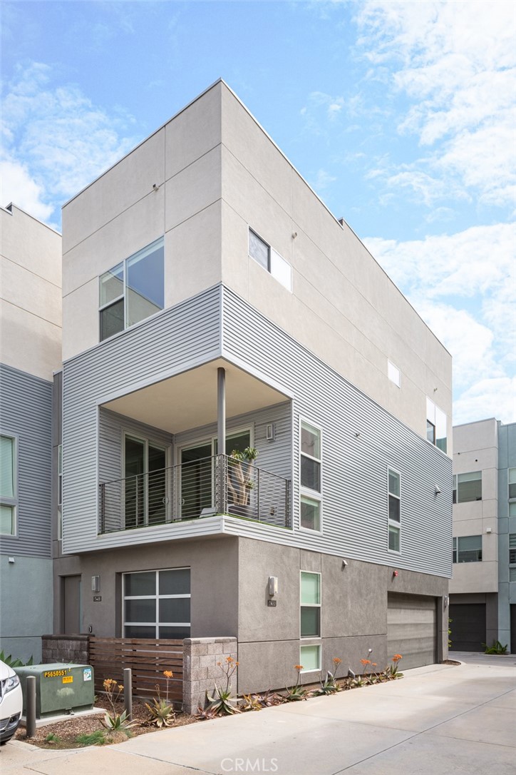 Photo 1 of 23 of 148 Mercer Way condo