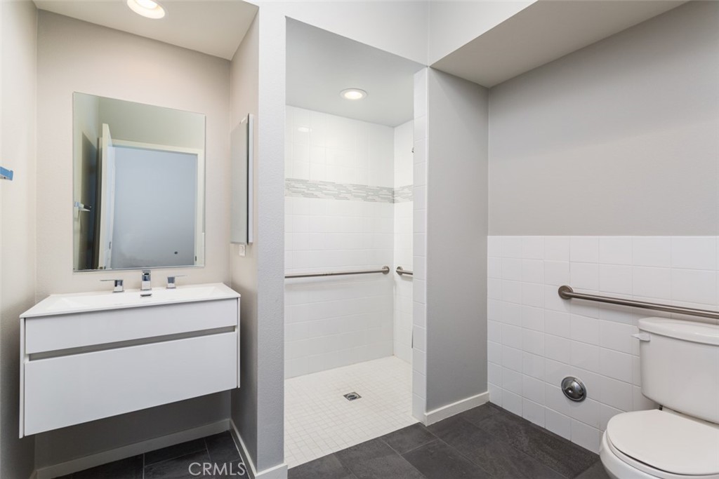 Photo 7 of 23 of 148 Mercer Way condo