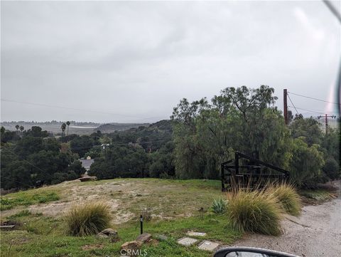 Photo of 9222 GEORGIA Way, Chatsworth, CA 91311 (MLS # SR24007469)