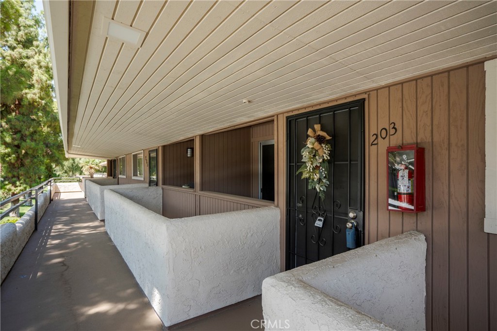 Photo 17 of 28 of 2875 Los Felices Road 203 condo