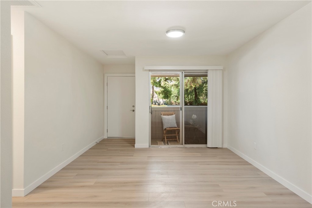 Photo 13 of 28 of 2875 Los Felices Road 203 condo