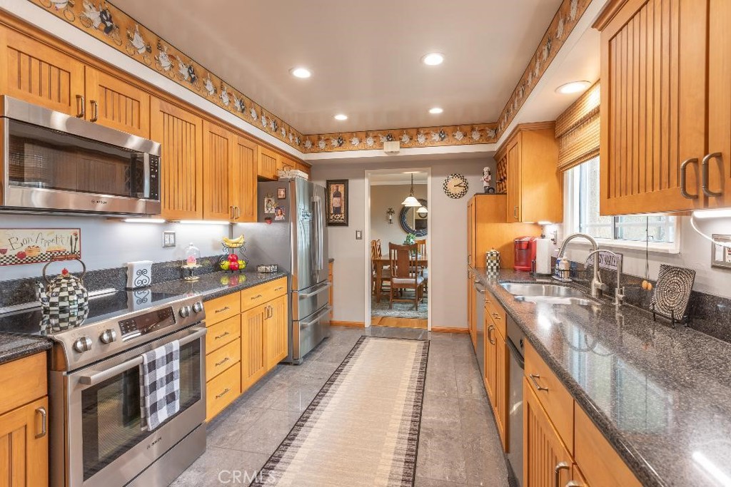 Photo 6 of 50 of 15434 Fairacres Drive house