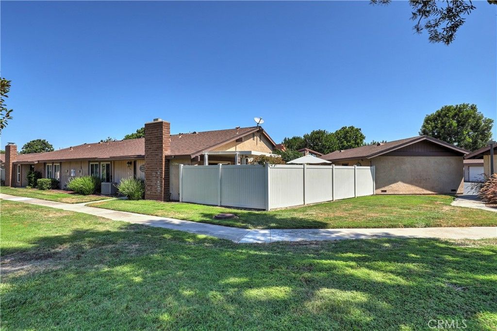 listing image 130721279335609722245