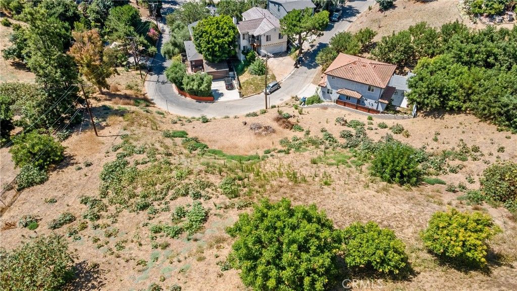 listing image 130721150009701846439