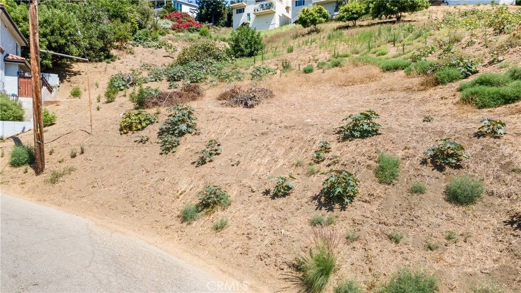 listing image 130720596214030046022