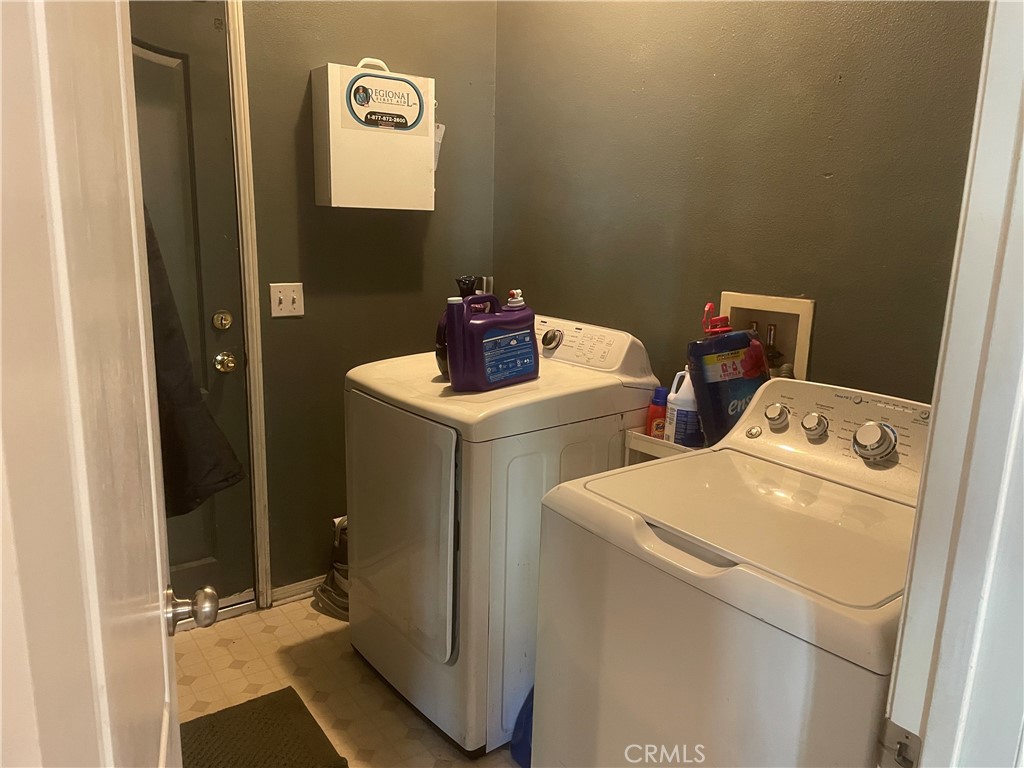 283 Captains Court