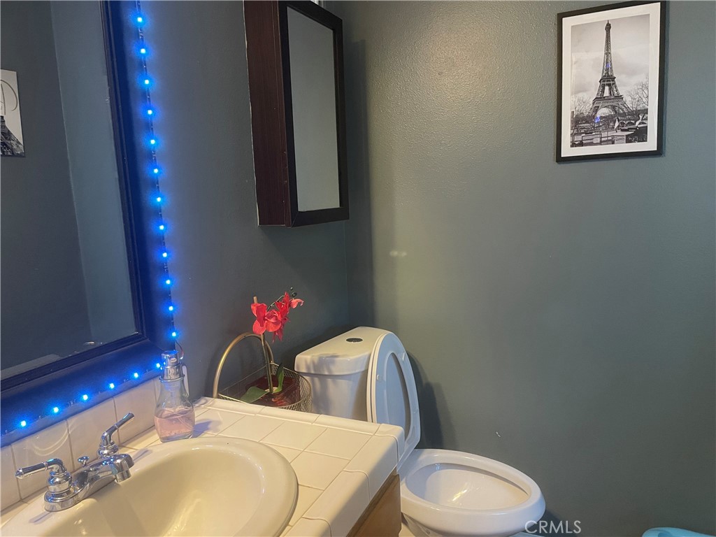 283 Captains Court