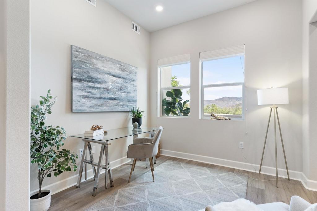 16750 Coyote Bush 114