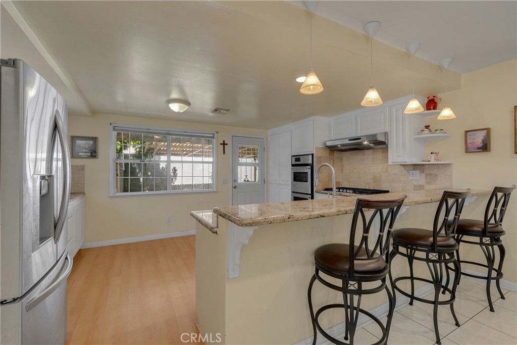listing image 130728638290977573517