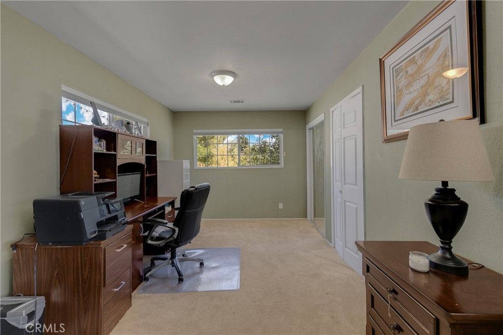 listing image 130723546075488626229