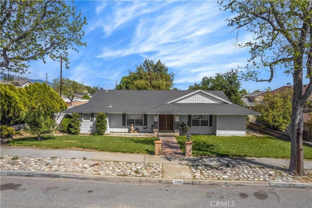 listing image 130720363976602768569