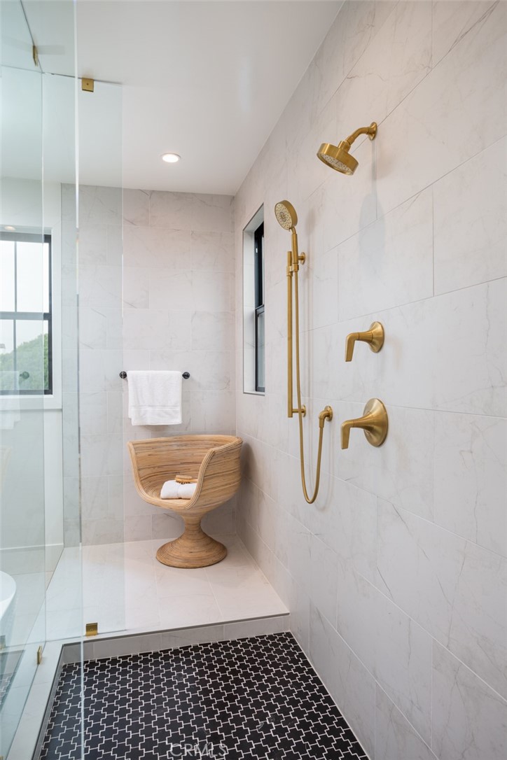 Newport Heights (NEWH) - Residential