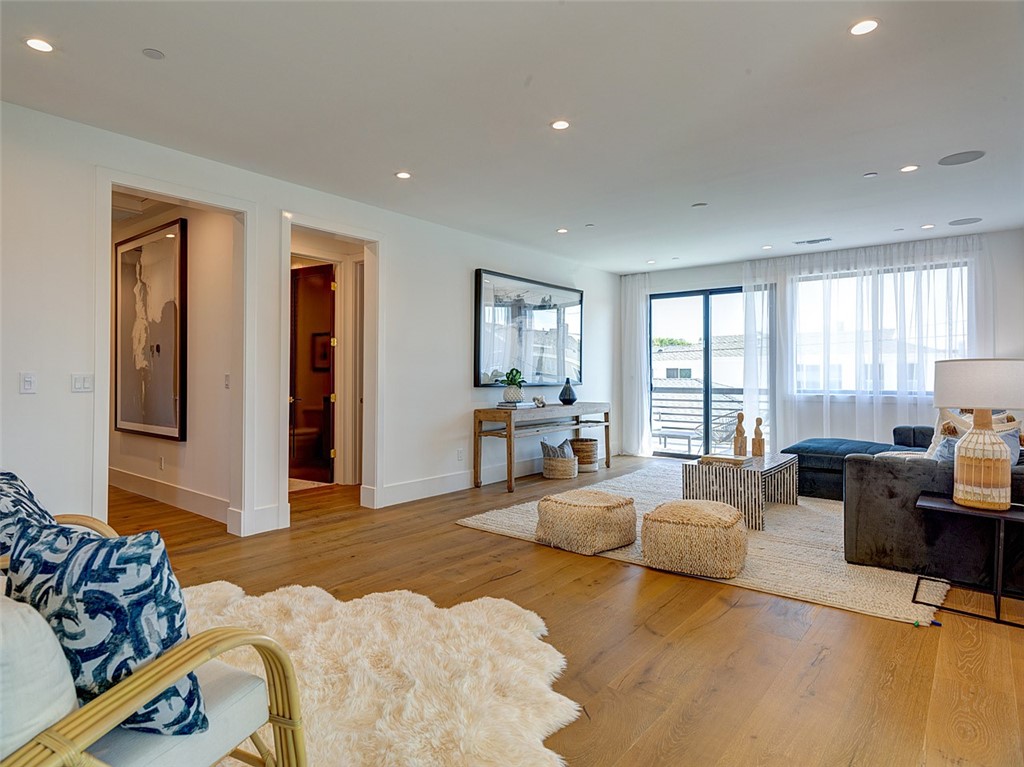 Newport Heights (NEWH) - Residential