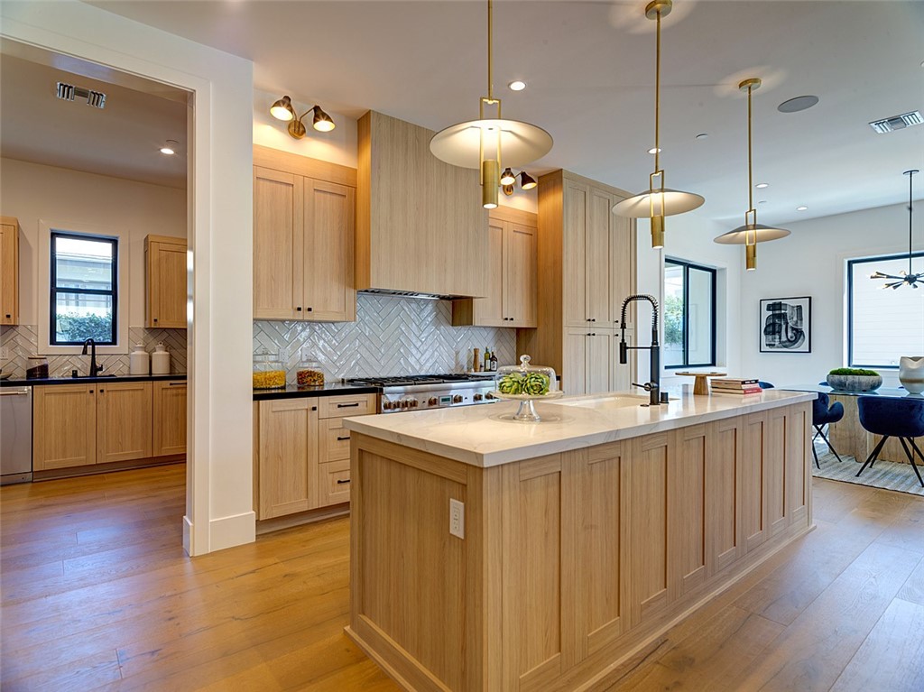 Newport Heights (NEWH) - Residential