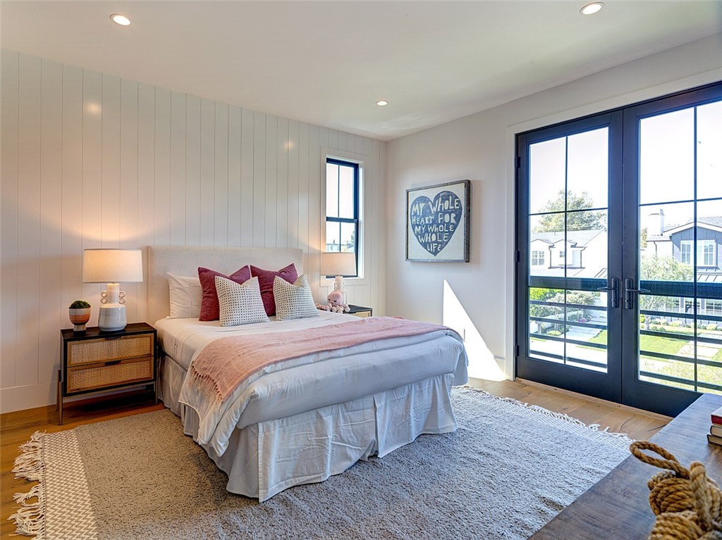 Newport Heights (NEWH) - Residential