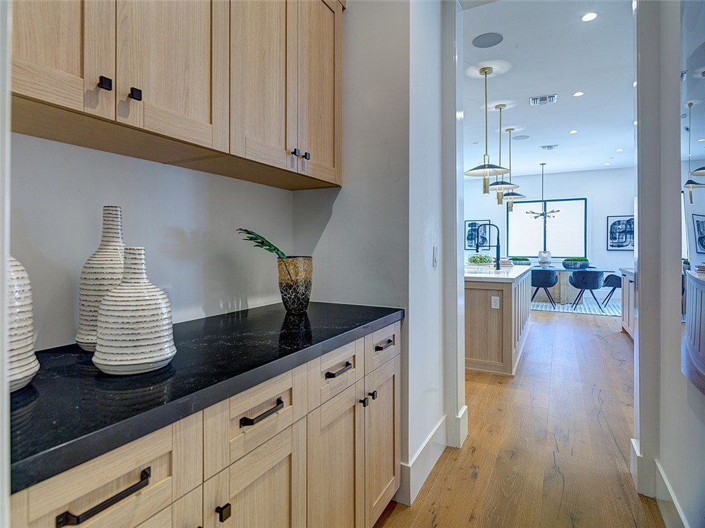 Newport Heights (NEWH) - Residential