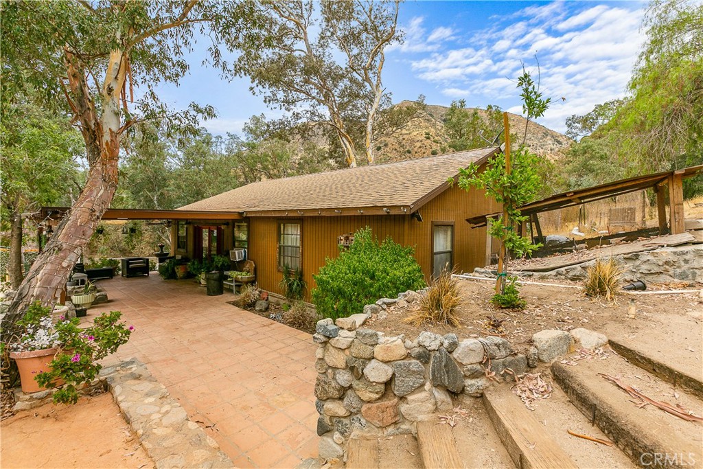 Properties 1 14300 Little Tujunga Canyon Road