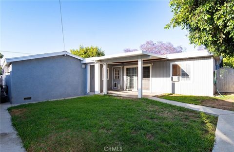 A home in La Mirada