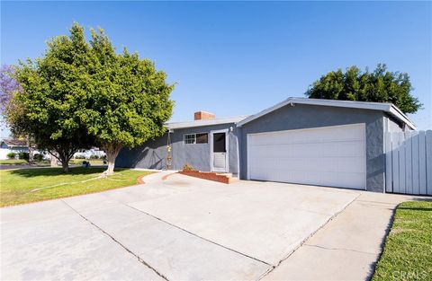 A home in La Mirada