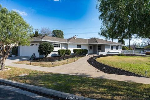 A home in North Tustin