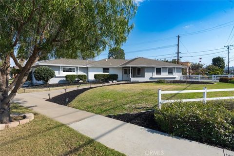 A home in North Tustin