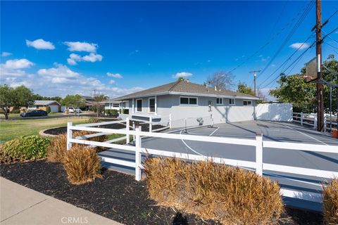 A home in North Tustin