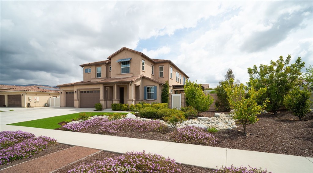 1692 Penny Lane