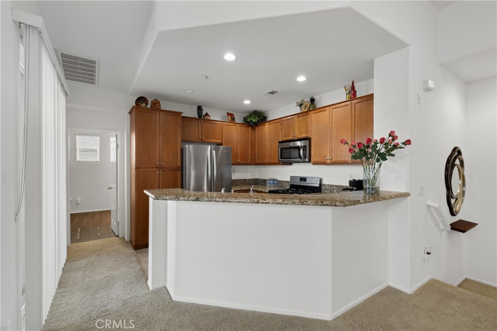 27571 Darrington Avenue 1