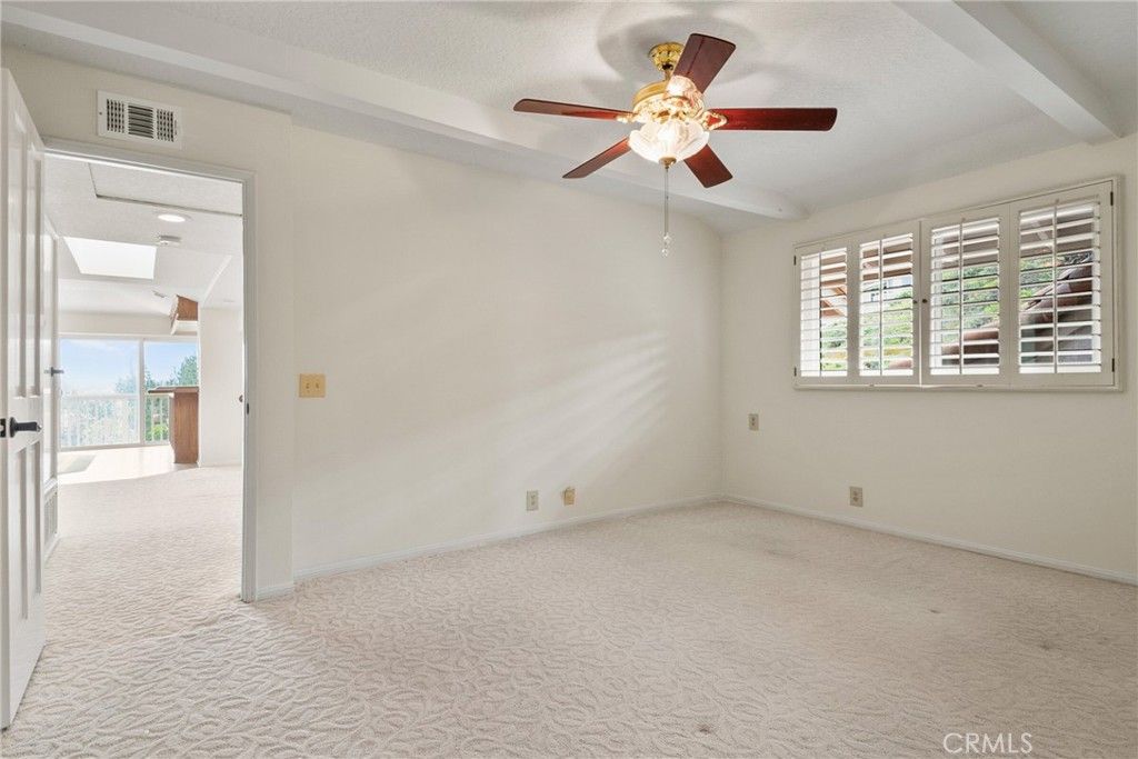 listing image 50