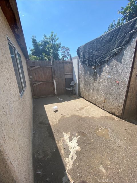 A home in Outside Area (Inside Ca)