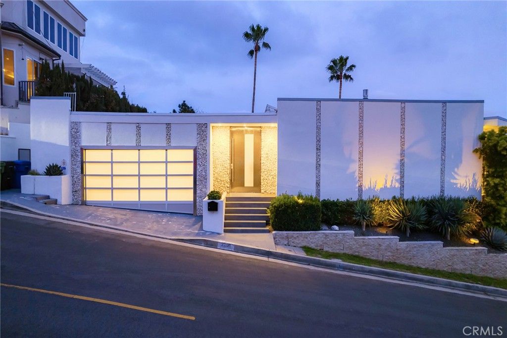 listing image 130720199835408394245
